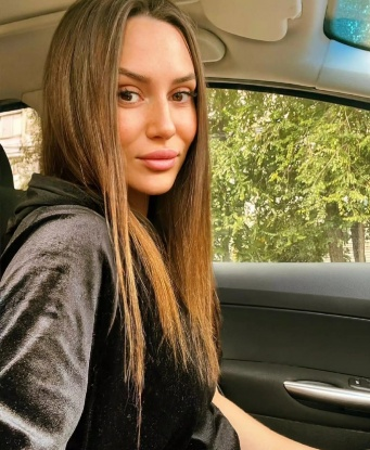 Со мной ты познаешь настоящее блаженство 💋 Я опытная и знаю, как доставить наслаждение и расслабление. У меня есть все необходимое для незабываемого вечера: страсть, ласка и сексуальная фантазия. Фото в профиле - 100% мои. Возможны индивидуальные программы, такие как экспресс массаж, стриптиз, эротический массаж. Получи океан удовольствия от встречи со мной. Все встречи проходят в атмосфере полной конфиденциальности и безопасности. Отзывы о моей работе говорят сами за себя. Живу в Москве, где буду рада встретить тебя и подарить незабываемые эмоции. Обещаю, ты точно не пожалеешь о встрече со мной! 💫💫💫 Эльжбета