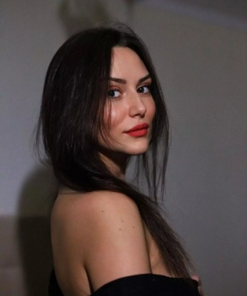 Со мной ты познаешь настоящее блаженство 💋 Я опытная и знаю, как доставить наслаждение и расслабление. У меня есть все необходимое для незабываемого вечера: страсть, ласка и сексуальная фантазия. Фото в профиле - 100% мои. Возможны индивидуальные программы, такие как экспресс массаж, стриптиз, эротический массаж. Получи океан удовольствия от встречи со мной. Все встречи проходят в атмосфере полной конфиденциальности и безопасности. Отзывы о моей работе говорят сами за себя. Живу в Москве, где буду рада встретить тебя и подарить незабываемые эмоции. Обещаю, ты точно не пожалеешь о встрече со мной! 💫💫💫 Эльжбета