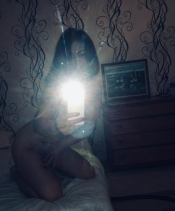 Я живу в Москве, и мои услуги доступны тебе прямо сейчас. Со мной ты окунешься в море удовольствия и наслаждения. Я могу предложить тебе широкий спектр услуг, от классического массажа до самых откровенных экспериментов. У меня есть множество довольных клиентов, которые отмечают мою внимательность, профессионализм и умение угадывать желания. Мои фото 100% реальны, и они говорят сами за себя. Жду тебя, чтобы воплотить твои самые сокровенные мечты в жизнь. 💋🌹🔥 Полина